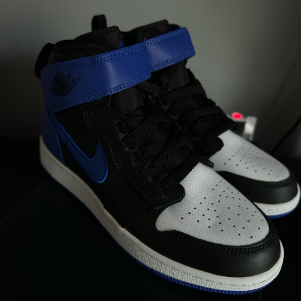 Nike Kids Sneakers - Black, Blue, and White